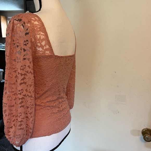 Woman shirt - Picture 3 of 6